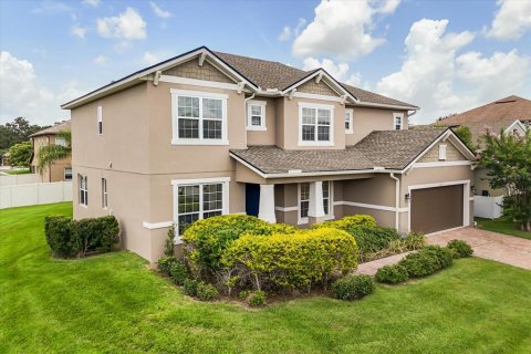 House in Winter Garden, Florida 4 bedrooms, 287.16 sq.m. № 1781369 - photo 2