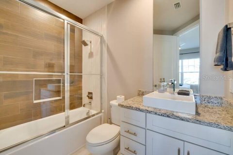 Adosado en venta en Kissimmee, Florida, 5 dormitorios, 201.51 m2 № 1918565 - foto 30