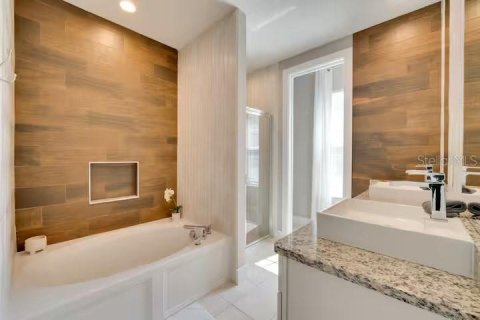 Adosado en venta en Kissimmee, Florida, 5 dormitorios, 201.51 m2 № 1918565 - foto 21