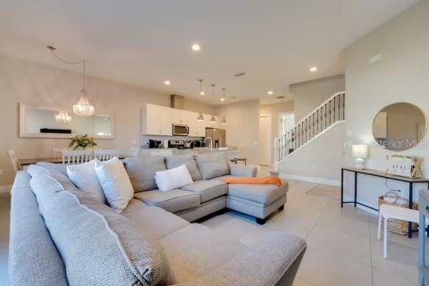 Adosado en venta en Kissimmee, Florida, 5 dormitorios, 201.51 m2 № 1918565 - foto 16