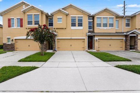 Touwnhouse à vendre à Kissimmee, Floride: 3 chambres, 187.29 m2 № 2284459 - photo 3