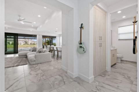 Villa ou maison à vendre à Port St. Lucie, Floride: 3 chambres, 195.28 m2 № 2185352 - photo 19