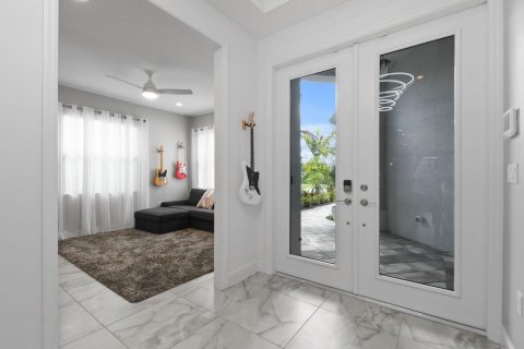 Villa ou maison à vendre à Port St. Lucie, Floride: 3 chambres, 195.28 m2 № 2185352 - photo 3