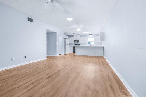 Casa en venta en Largo, Florida, 2 dormitorios, 95.13 m2 № 2299366 - foto 9