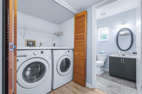 Casa en venta en Largo, Florida, 2 dormitorios, 95.13 m2 № 2299366 - foto 22