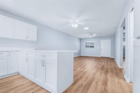 Casa en venta en Largo, Florida, 2 dormitorios, 95.13 m2 № 2299366 - foto 14