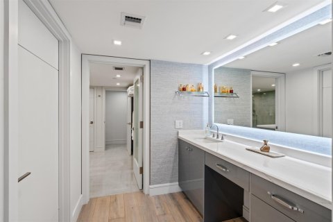 Condo in Boca Raton, Florida, 3 bedrooms  № 2399622 - photo 23