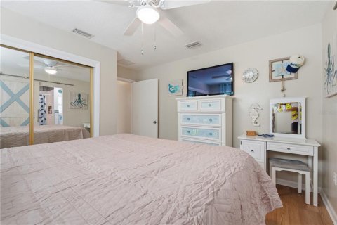 Villa ou maison à vendre à Saint Petersburg, Floride: 3 chambres, 192.77 m2 № 2415526 - photo 28