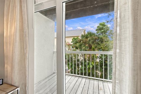 Touwnhouse à vendre à Tierra Verde, Floride: 3 chambres, 147.25 m2 № 2407076 - photo 8