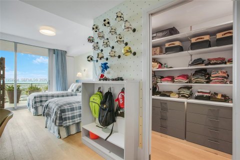 Condominio en alquiler en Key Biscayne, Florida, 4 dormitorios, 312.99 m2 № 2023407 - foto 16