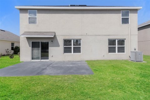 House in Spring Hill, Florida 5 bedrooms, 285.4 sq.m. № 2210348 - photo 20