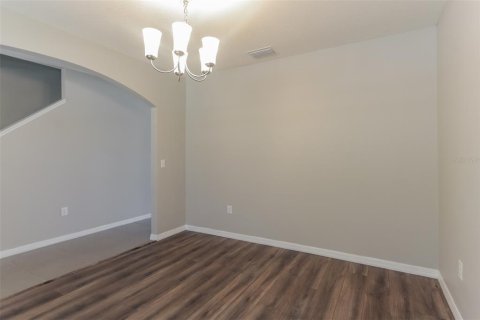 House in Spring Hill, Florida 5 bedrooms, 285.4 sq.m. № 2210348 - photo 5