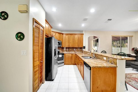 Villa ou maison à vendre à Miramar, Floride: 4 chambres, 242.29 m2 № 2087158 - photo 28