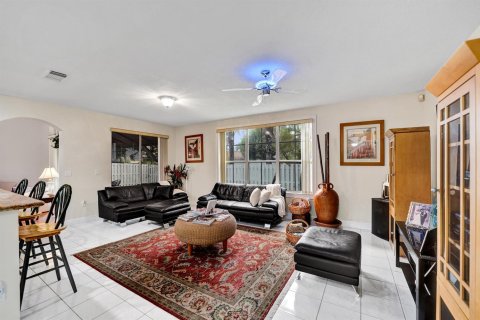 Villa ou maison à vendre à Miramar, Floride: 4 chambres, 242.29 m2 № 2087158 - photo 30