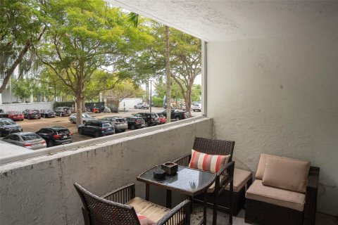 Condominio en alquiler en Miami, Florida, 1 dormitorio, 67.17 m2 № 2265062 - foto 13