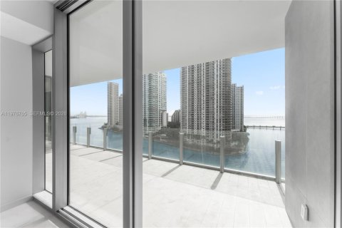 Copropriété à louer à Miami, Floride: 2 chambres, 136.94 m2 № 2055217 - photo 17