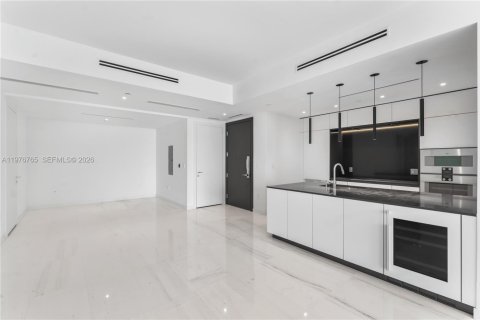 Copropriété à louer à Miami, Floride: 2 chambres, 136.94 m2 № 2055217 - photo 10