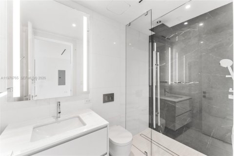 Copropriété à louer à Miami, Floride: 2 chambres, 136.94 m2 № 2055217 - photo 25