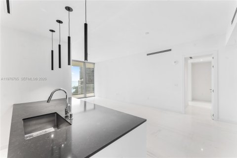 Copropriété à louer à Miami, Floride: 2 chambres, 136.94 m2 № 2055217 - photo 7