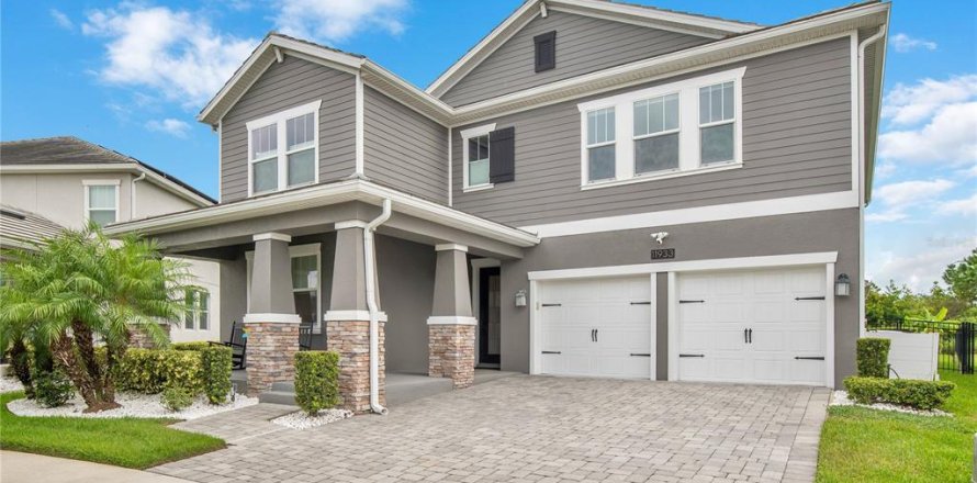 Casa en STOREY PARK en Orlando, Florida 5 dormitorios, 367.52 m2 № 1901843