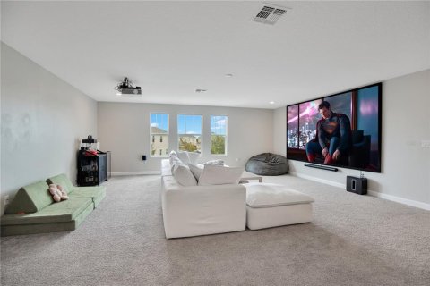 Casa en venta en Orlando, Florida, 5 dormitorios, 367.52 m2 № 1901843 - foto 20