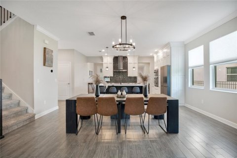 Casa en venta en Orlando, Florida, 5 dormitorios, 367.52 m2 № 1901843 - foto 8