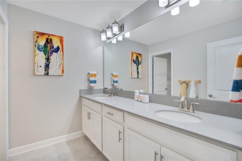 Casa en venta en Orlando, Florida, 5 dormitorios, 367.52 m2 № 1901843 - foto 28