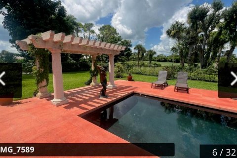 Villa ou maison à vendre à Stuart, Floride: 3 chambres, 306.21 m2 № 2268266 - photo 4