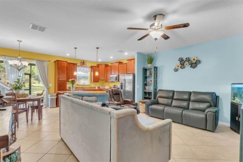 Townhouse in Lakeland, Florida 3 bedrooms, 132.66 sq.m. № 1737188 - photo 5