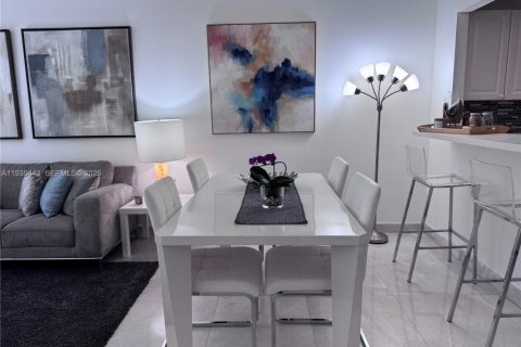 Copropriété à louer à Aventura, Floride: 1 chambre, 68.84 m2 № 1997428 - photo 13