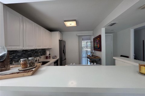 Copropriété à louer à Aventura, Floride: 1 chambre, 68.84 m2 № 1997428 - photo 11