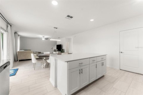 Villa ou maison à vendre à Plant City, Floride: 4 chambres, 244.61 m2 № 1884963 - photo 12