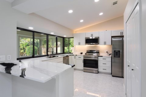 Casa en Port St. Lucie, Florida 3 dormitorios, 140.28 m2 № 2270620