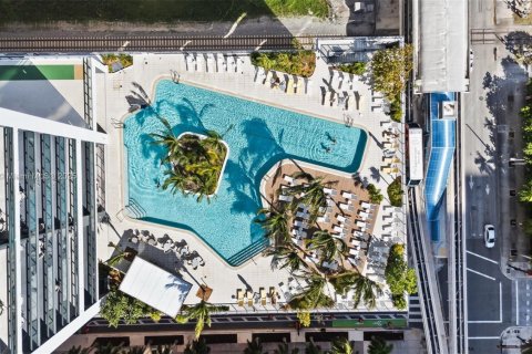Condo in Miami, Florida  № 1731652 - photo 10