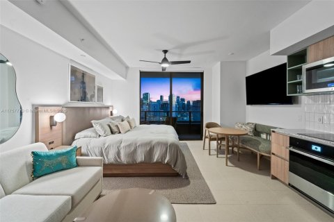 Condo in Miami, Florida  № 1731652 - photo 15