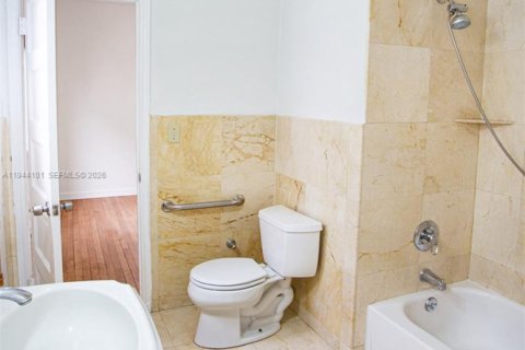 Casa en venta en Miami, Florida, 3 dormitorios, 107.4 m2 № 2000883 - foto 21