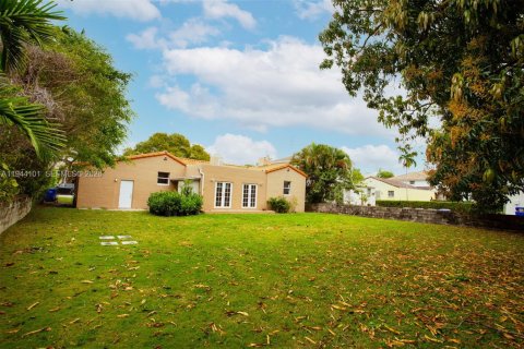 Casa en venta en Miami, Florida, 3 dormitorios, 107.4 m2 № 2000883 - foto 2