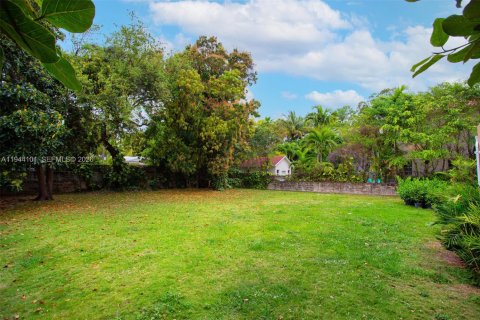 Casa en venta en Miami, Florida, 3 dormitorios, 107.4 m2 № 2000883 - foto 27