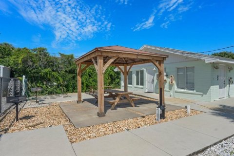 Hôtel, hôtellerie à vendre à New Smyrna Beach, Floride: 633.87 m2 № 2238463 - photo 7