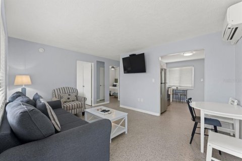 Hôtel, hôtellerie à vendre à New Smyrna Beach, Floride: 633.87 m2 № 2238463 - photo 19