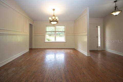 House in Leesburg, Florida 3 bedrooms, 208.47 sq.m. № 1902006 - photo 8