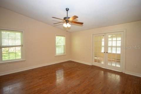 House in Leesburg, Florida 3 bedrooms, 208.47 sq.m. № 1902006 - photo 14