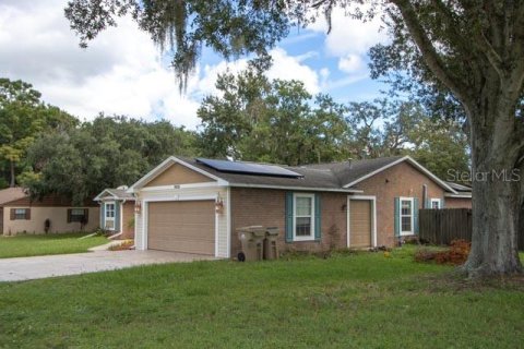 House in Leesburg, Florida 3 bedrooms, 208.47 sq.m. № 1902006 - photo 3