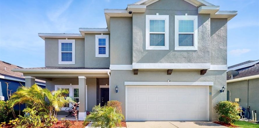 House in Gibsonton, Florida 4 bedrooms, 241.73 sq.m. № 1765575