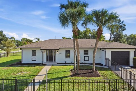 Casa en Deltona, Florida 3 dormitorios, 152.27 m2 № 2379823