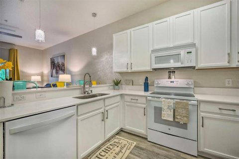 Condo in Davenport, Florida, 3 bedrooms  № 1639943 - photo 3