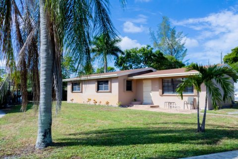 Condo in Fort Lauderdale, Florida, 3 bedrooms  № 2338381