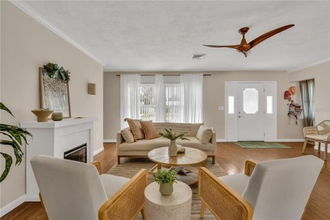 Villa ou maison à louer à Sarasota, Floride: 3 chambres, 160.35 m2 № 917930 - photo 3