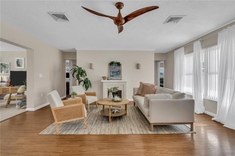 Villa ou maison à louer à Sarasota, Floride: 3 chambres, 160.35 m2 № 917930 - photo 2