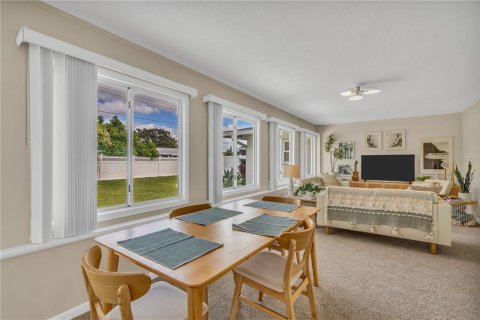 Villa ou maison à louer à Sarasota, Floride: 3 chambres, 160.35 m2 № 917930 - photo 7